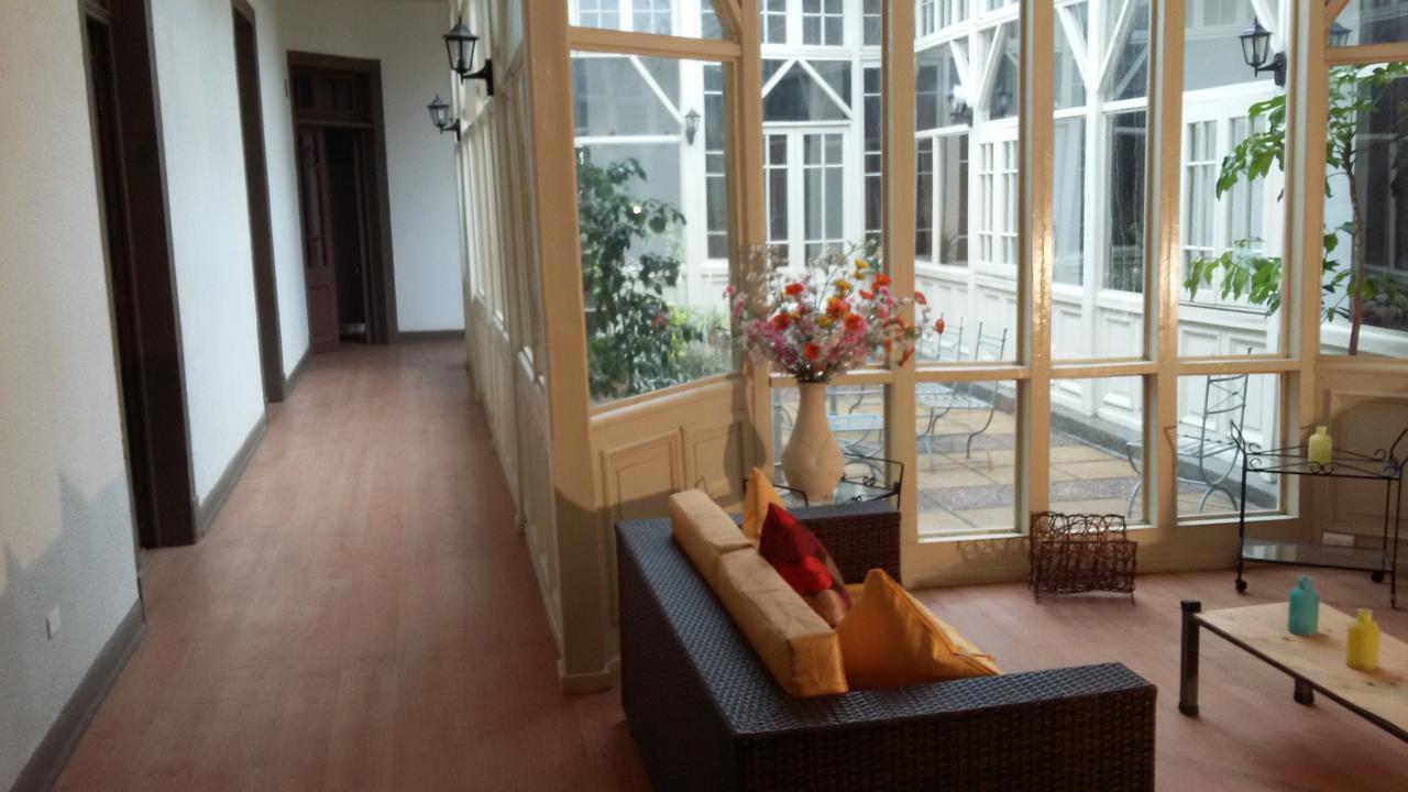 Hotel Sierra Bella Santiago du Chili Extérieur photo